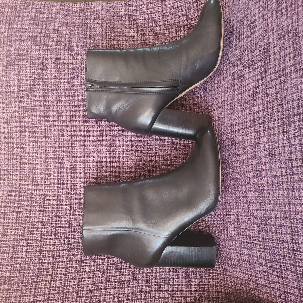Ladies shoes